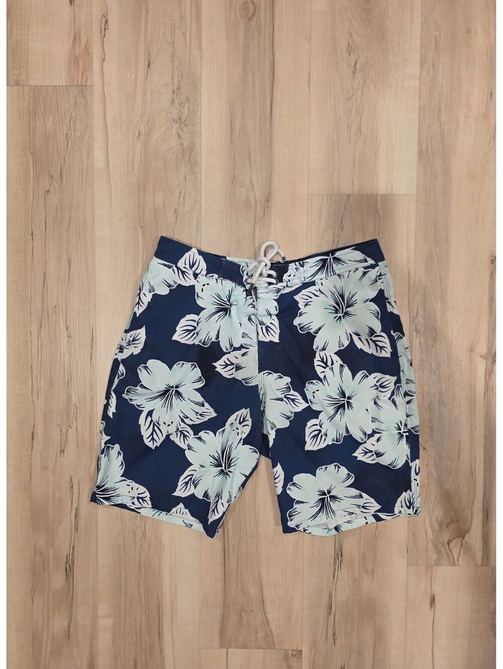 Abercrombie & Fitch Men's Floral Swim Trunks Size 30
